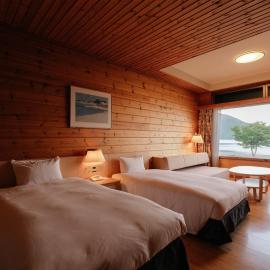 Grand Park Hotel Okubiwako Makino，位于高岛市的酒店