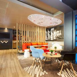 ibis Valenciennes，位于瓦朗西纳的酒店