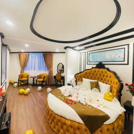 Vera Luxury Hotel,位于河内的酒店