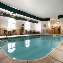 Best Western Macomb Inn，位于马科姆的酒店