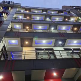 Abu Khalid By MZ Hotels & Restaurant，位于Mingora的酒店