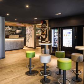 Ibis Budget Málaga Aeropuerto Avenida de Velazquez，位于马拉加的酒店
