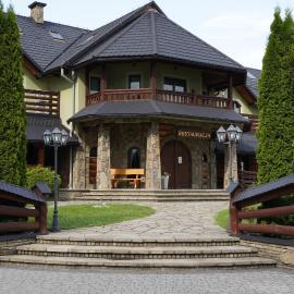 Zielona Przystań - Noclegi，位于马科夫帕德哈兰斯基的酒店