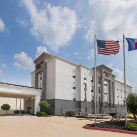 Hampton Inn Cotulla,位于科图拉的酒店