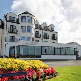 Bayview Hotel,位于布什米尔斯的酒店