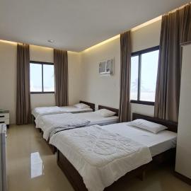 Zuhir suits & Apartments，位于Mirbāţ的酒店