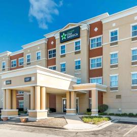 Extended Stay America Suites - Chicago - O'Hare - Allstate Arena，位于德斯普兰斯的酒店
