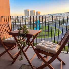 Loft en Zibata con Vista Alberca y Gym，位于La Cañada的酒店