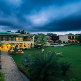 The creek boutique resort & spa，位于博尔普尔的酒店