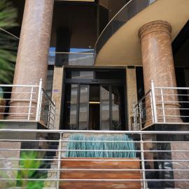 Attawfeek Plaza,位于的黎波里的酒店