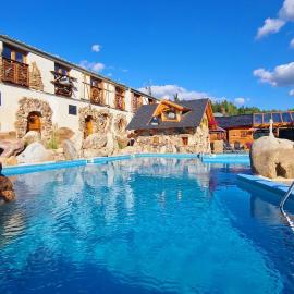 Hotel Kocourkov，位于赫林斯科的酒店