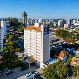 Comfort Hotel Joinville，位于约恩维利的酒店