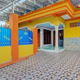 Hotel O Chikam House Syariah,位于谏义里的酒店