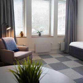 Biz Apartment Solna，位于索尔纳的酒店