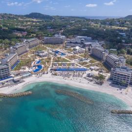 Royalton Saint Lucia, An Autograph Collection All-Inclusive Resort，位于格罗斯岛的酒店