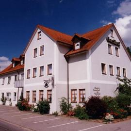 Hotel Gasthof am Schloß，位于皮尔萨赫的酒店