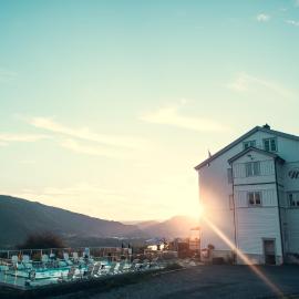 Nermo Hotel & Apartments，位于哈山的酒店