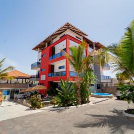 Hotel Cantinho,位于Montanha的酒店