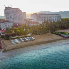 Friendly Fun Vallarta Different Experiences - All Inclusive，位于巴亚尔塔港的酒店