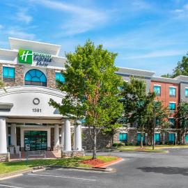 Holiday Inn Express Hotel & Suites Clemson - University Area by IHG,位于克莱门森的酒店