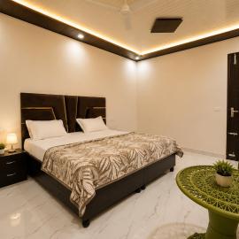 Hotel Brothers Elite Stay，位于潘切库拉的酒店