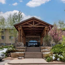 Comfort Suites Golden West on Evergreen Parkway,位于埃弗格林的酒店