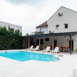 XO Residence，位于阿拉德的酒店