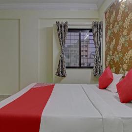 Hotel O Sai Executive Lodging,位于Māngvādi的酒店