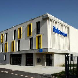 ibis budget Loudéac Vélodrome，位于卢代阿克的酒店