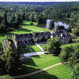 Abbaye Des Vaux-De-Cernay，位于Cernay-la-Ville的酒店