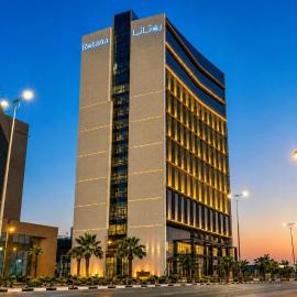 Rotana Corniche,位于达曼的酒店