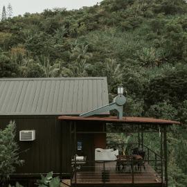 Grey Rock Mountain Cabin w/ Jacuzzi，位于Balamban的酒店