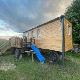Familienurlaub im Tiny House auf dem Bauernhof，位于Bühlau的酒店
