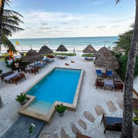 The African Paradise Beach Hotel，位于布韦朱的酒店