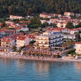 EVLOGIA HOTEL SEAFRONT and ANEX by Greek Pride,位于弗尔卡的酒店