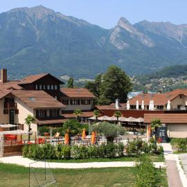 Hotel Base Camp Lodge - Albertville，位于阿尔贝维尔的酒店
