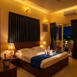 Hotel Srirangasthalam，位于Chitradurga的酒店