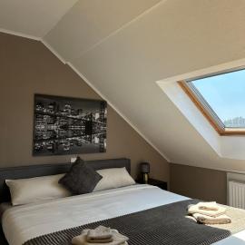 Oak ONE - Modern City Stay