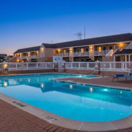 Hatteras Island Inn，位于巴克斯顿的酒店