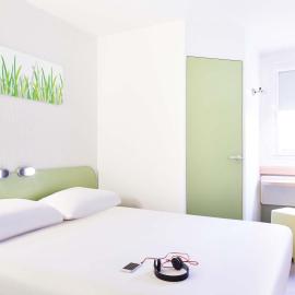 ibis budget Marseille Aeroport Provence，位于马里尼亚讷的酒店