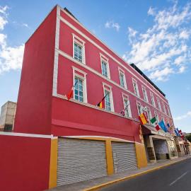 First Inn Hotel & Business,位于Texcoco de Mora的酒店