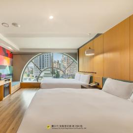CHECK inn Taichung Wenxin Zhongqing,位于台中市的酒店