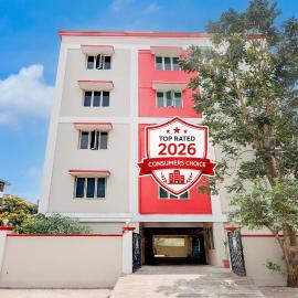 Super Collection O Bhanugudi Junction Kakinada Formerly Stay Inn Luxury，位于卡基纳达的酒店
