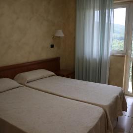 Hotel Cili，位于Vietri di Potenza的酒店