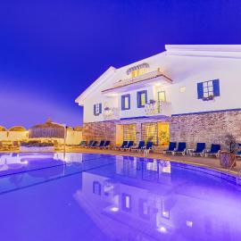 Monta Verde Hotel & Villas，位于厄吕代尼兹的酒店