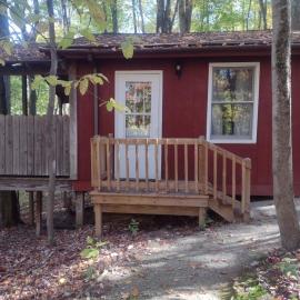 Thunder Ridge Cabins B&B - Otter Lodge，位于Rockbridge的酒店