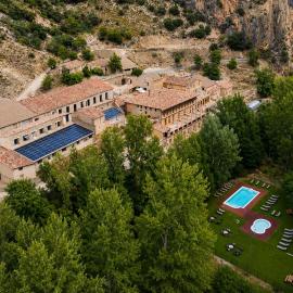 Hotel de La Trucha，位于比利亚伦戈的酒店