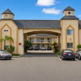Del Playa Inn Oxnard Near Camarillo，位于奥克斯纳德的酒店