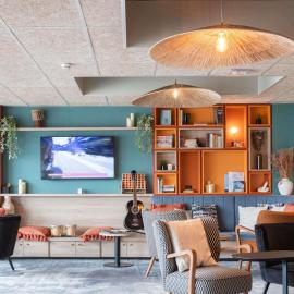 ibis Bayeux Port En Bessin，位于贝桑于潘港的酒店