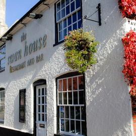 Swan House，位于贝克尔斯的酒店